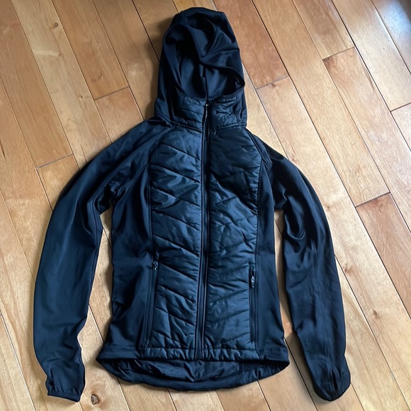 Warm sports black jacket - Picture 1 of 6